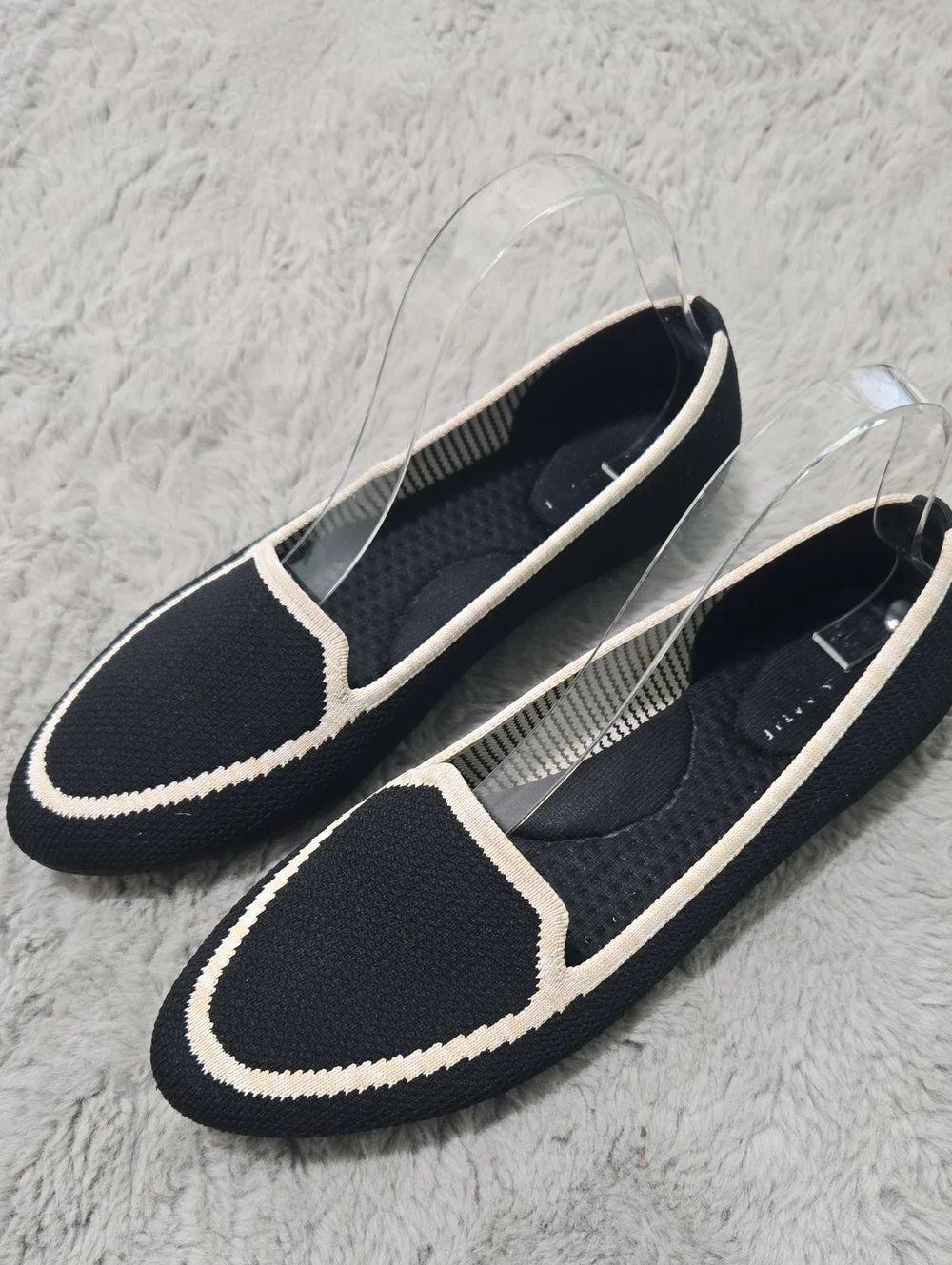 Kelly & Katie black knit pointed slip ons flat shoes size 8.5
